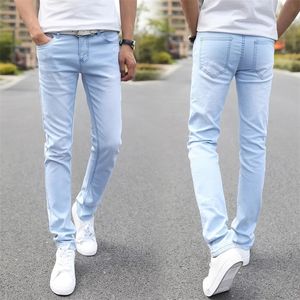 Des hommes skinny jeans skinny marque de créateurs masculins super élastique pantalon droit jeans slim fit jeans jeans ciel bleu 220720