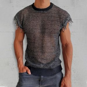 Men Summer Hollow Knit Gite Sans manches o cou Pullor Basic Pullover T-shirt pour l'homme en maille de tassel Solid Solid Voir à travers le top 240410