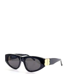 Lunettes de sunchoux de soleil Fashion Design Eyewear 0095 Cat Eye Frame Style Top Quality UV400 Lunes de protection avec boîtier noir 296E