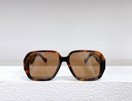 Hommes lunettes de soleil pour femmes dernière vente mode lunettes de soleil hommes lunettes de soleil Gafas De Sol verre UV400 lentille avec boîte assortie aléatoire 50041