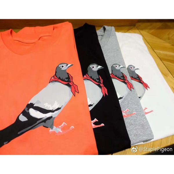 Camisetas de hombres y mujeres Camas de bufanda roja Pigeon de manga corta Impresión de algodón Verano suelto