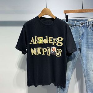 mannen t -shirts mode voor zomer 2024 Nieuwe trend veelzijdige versie van herenkledingstudent half mouwen bovenste ontwerper shirts