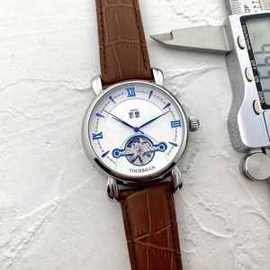 Mannen kijken roestvrijstalen tourbillon drie steken luxemerk 42 mm automatische mechanische horloges lederen band pat mode