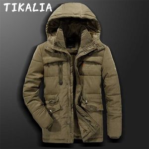 Veste d'hiver pour hommes, plus la taille, veste militaire, vêtements d'extérieur, manteau épais à capuche avec multi-poches, mode de haute qualité 211204