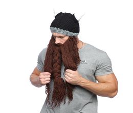 Men Winter Moustache Braid Beanie Halloween Funny Cosplay Hat Barbarian Vagabond Viking baard hoed Horn Warm Wool Knitting Caps Mask2392380