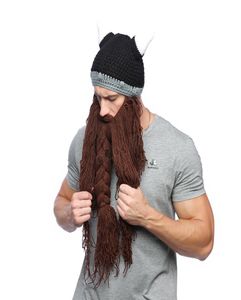 Hommes hiver moustache tresse bonnet Halloween drôle cosplay chapeau barbare Vagabond Viking barbe chapeau corne chaud laine tricot casquettes masque 5977789