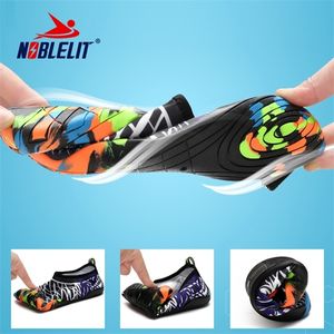 Hommes Femmes Plage Barefoot Aqua Chaussettes Baskets Chaussures d'eau Gym Sports Surf Plongée Natation Baignade Snorkeling Enfants Adultes Y0714