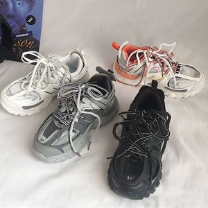 Men Women Casual Sports Shoes Fashion Track 3 Sneaker Beige Recycled Mesh Nylon Sneakers Top Designer Paren Platform Runners Trainers Schoenmaat 35-45 R01
