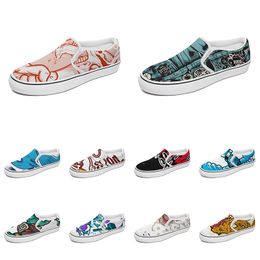 Men Women Custom Slip On Canvas Shoes Anime Cartoon Dierontwerp Diy Word Black Witblauw Rode Outdoor Mens Trainer 044