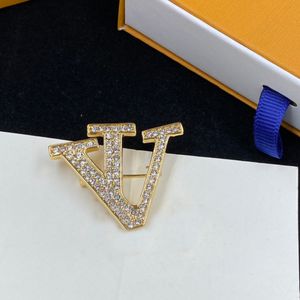 Men Women Designer broche mode pakken pins vrouw jurk accessoire gouden diamant parel broche brany brief luxe sieraden broches borstpin no box