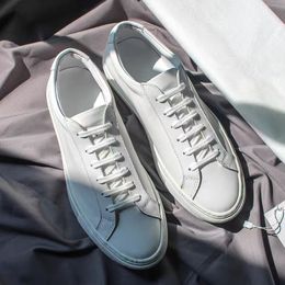 Men Women Diseñador Diseñador zapatos de zapatillas de deporte plano unisex Unisex Blanco de cuero negro Modaquera de la marca Luces Lace-up