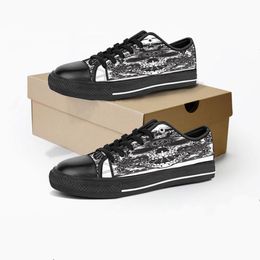 Men dames diy aangepaste schoenen lage top canvas skateboard sneakers drievoudige zwarte aanpassing uv printen sporten sneakers wangji 158-15