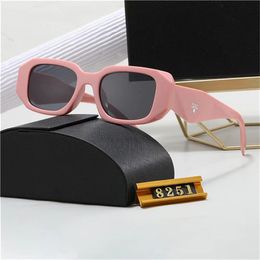 Hombres Mujeres Gafas Gafas de sol de diseñador Lentes de nailon HD Protección contra la radiación Gafas de moda Mesa adecuada para todos los jóvenes que usan diseñador