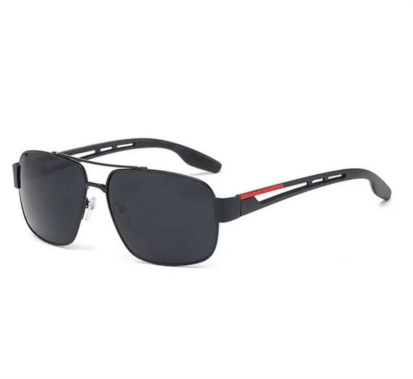 Hommes Femmes Lunettes de soleil haut de gamme Lunettes de luxe personnalisées Logo PC Lunettes de soleil carrées personnalisées rétro petit cadre design de luxe UV400 avec boîte sans boîte en option