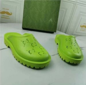 luxe pantoffels merk ontwerpers Dames Dames Hollow Platform Sandalen gemaakt van transparante materialen modieuze sexy mooie zonnige strandvrouw schoenen pantoffels 35-44