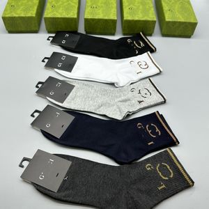 Heren Dames Sportsokken Mode Lange Sokken met Gedrukt 2024 Nieuwe Collectie Kleurrijke Hoge Kwaliteit Dames- en Herenkous Casual Sokken