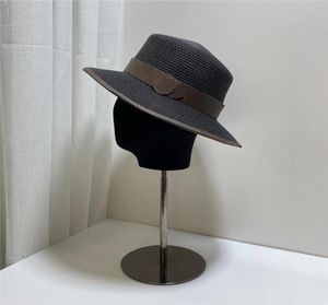 MEN Women Straw hoeden hoogwaardige mode klassiek ademende platte hoed zuivere kleur aangebrachte casual sunreSistant lederen decorativ3683145