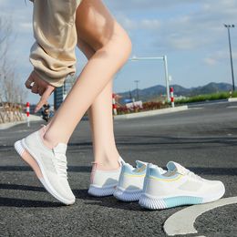 Hommes Femme Trainers Chaussures Fashion Standard blanc fluorescent chinois dragon noir et blanc gai38 Sneakers sportifs Taille de la chaussure extérieure 35-46