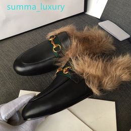 Hommes Femmes Laine Pantoufles 100% Cuir Véritable Cuir Détaillé Shearling Doublé Pantoufles En Cuir De Luxe Designer Casual Plat Femmes Nouveauté Pantoufles Princetown bbb