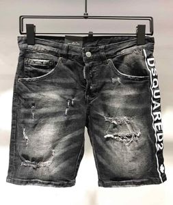 Men039S Badge gescheurd stretch zwarte jeans mode slanke gewassen motorfiets jeans panelen hiphoppants 10200 Men039s gescheurd denim2931731