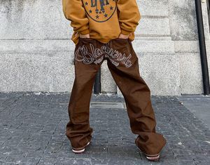 Men039S jeans borduurmode mode bruin midden op rijggy voor mannen nieuwste ontwerpster hiphop rechtdom los fit vriendje broek y2k7895227
