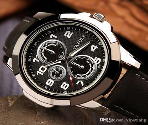 Men039s en cuir lumineux imperméable Quartz Watch Sports Car Watches Faux Threeeye Couleur de sort Tactical Military Wris8464666