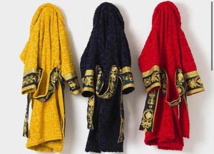 MEN039S SLAAPWEAR -markt populaire katoenen paren badjas met fluwelen jacquard logo fadeless materiaal 100 geïmporteerd Egyptische CO4457189