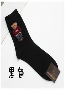 Men039s chaussettes 2021 Mélanger 5 couleurs en coton automne-skate respirant Happy Men Carton d'hiver ours à mi-tube pour Noël Gift3085617