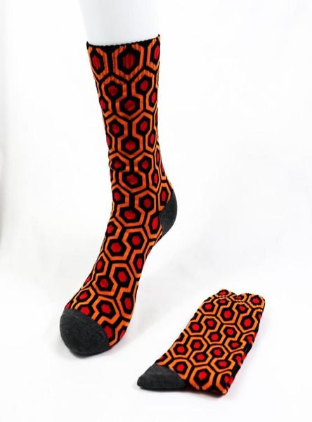Men039s chaussettes surplombent El le tapis brillant film culte Streetwear hommes coton motif hexagonal SocksMen039s2598306