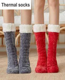 Calcetines para hombres039s Winter Warmer Mujeres espesas de cachemir de lana nieve térmica Boots de terciopelo sin costura cama de piso para hombre1398208