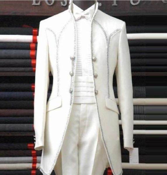 Costumes pour hommes, blazer blanc, châle, revers, trois boutons, nœud papillon, Tuxedos pour homme d'honneur, beau mariage, groom2442413