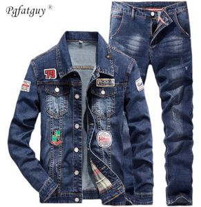 Men039s Tracksuits de 2 pièces Spring Autumn Badge Patch Design Blue Denim Jacket and Jeans Fashion Slim Couple Suit Ropa Homb9855263