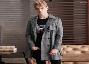 Men039S Trench Coats Middelste heren Heren Lengte Hoge kwaliteit Spring herfst Dubbele borsten man Gray Plaid mannelijke jassen plus maat 6xl WI6502469