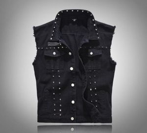 Men039s Vesten Lente Denim Vest Mannen Britse Stijl Klinknagel Cowboy Mouwloze Jassen Mode Slim Fit Zwart Jean Vest 5XL6958627