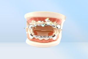 Men039s Dames Mode Tanden Grillz Top en Bottom Set Hiphop Fangs Gold Valse Tanden Goud Zilver Zwart RoseGold Persoonlijkheid Va1442454