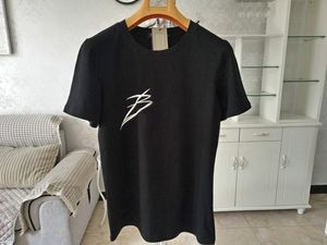 Mens 2024 Designer d'été T-shirt décontracté homme t-shirts avec des lettres imprimées manches courtes top top se vend des hommes hip hop 6387 ees op