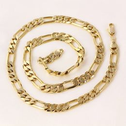 Mens 24k Solid Gold GF 8mm Italian Figaro Link Chain Necklace 24 pouces Bon cadeau pour un ami de la famille