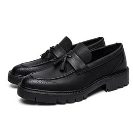 Heren 5898 Tassels Jurk Leather Oxford voor mannen Loafers Italië Black Derby Formele trouwschoenen Mal