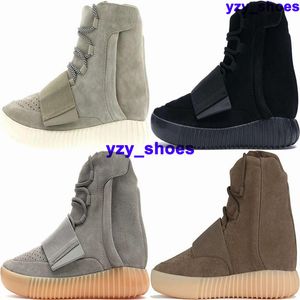 Mens 750 baskets Trainers décontractés Eur 46 chaussures Taille Femmes Kanyes 9186 Triple Black Grey Glow in the Dark Light Brown Gum West US12 High Top Us 12 7627 Plateforme