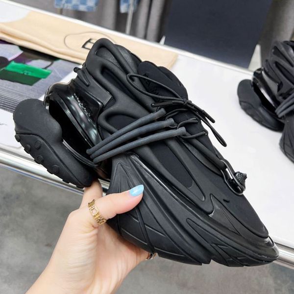 Mens All Black Sneakers Future Spaceship Daddy Chaussures Hommes et Femmes Super Épais Haut Bas Personnalité Tendance Top Chaussures De Sport Homme Femme Taille 35-46