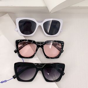 Lunettes de soleil rectangulaires surdimensionnées pour hommes et femmes, lunettes de chat avec logo de lettre de mode de styliste, lentilles en nylon de haute qualité disponibles en trois couleurs SPR 23Z