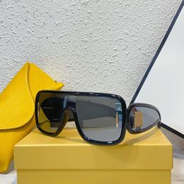 Lunettes de soleil carrées surdimensionnées d'une seule pièce pour hommes et femmes, lentilles résistantes aux UV400 à couleur changeante, miroirs extérieurs de haute qualité avec étui de protection LW40122I