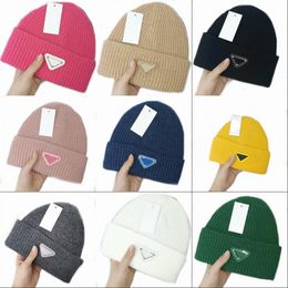 Heren Beanie Designer hoeden gemonteerd pet trucker hoed roze wit stretch comfortabel reizen koud weer casual sneeuw gorro vintage luxe letter breien motorkappen