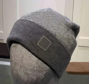 Hommes Beanie Designer Bonnet tricoté hiver Skull Caps Snapback Ajusté Unisexe Cachemire Plaid Lettres Luxe Casual Mode 15 couleur