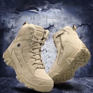 Boots masculins Tactical Special Forces en cuir Désert Combat Boots Boots Army Chaussures pour hommes Plus taille 240429