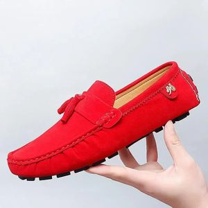 Chaussures décontractées pour hommes Cleat Femme Metal Trim Adulto Driving Moccasin Softs confortable Chaussures femelles Red Fringe Boat Chaussures 240516