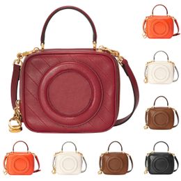 Mens Classic Designer Hobo Pochette Blondie Camera Bag La nouvelle poignée supérieure de luxe ronde en cuir véritable pochettes fourre-tout épaule matelassée crossbody sacs à main pour femmes