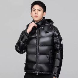 Vêtements pour hommes Designer Down Jackets Winter Parkas pour hommes Manteaux de qualité supérieure Womens Down Jacket Outwear Duck Down Coat Lady Coat Black Navy Jackets Badge avec puce NFC