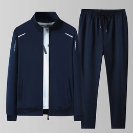 Mens Sportswear Set Traje de seguimiento de la marca de dos piezas Ropa para hombres Camiseta con capucha de ropa para hombres Capeta de ropa 240428