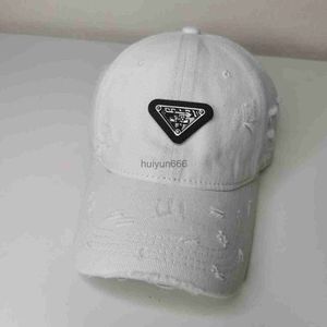 Chapeau de chapeau pour femmes de créateur de créateurs pour hommes 2024 Spring Washed Perfored Inversed Fashion Baseball Hat extérieur